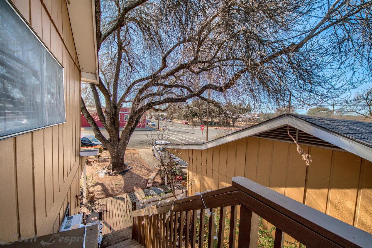 Binky'S Nest Apartment Fredericksburg Exterior photo